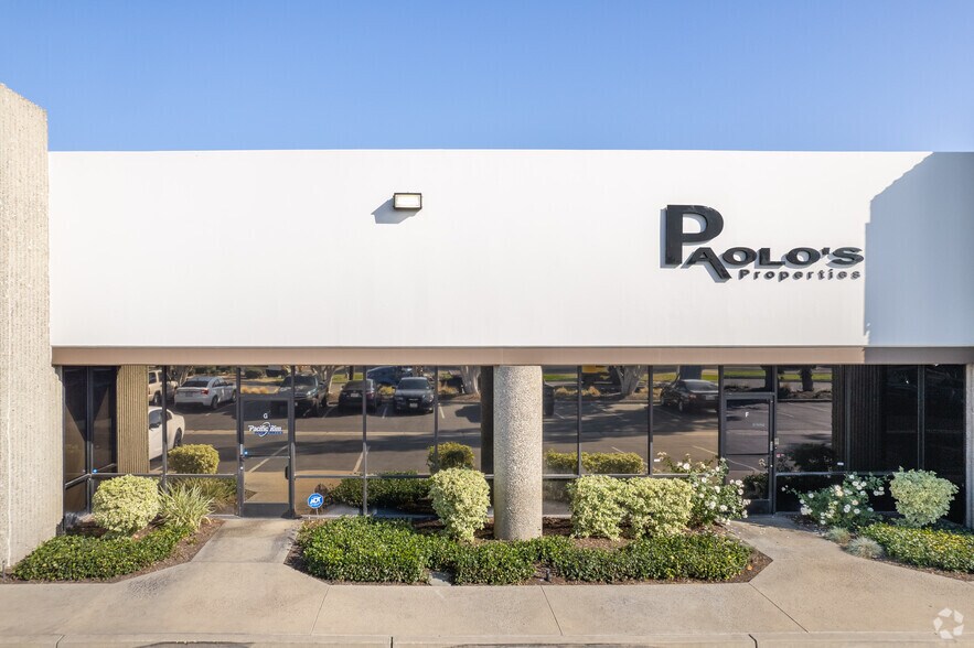 More Photos Of 1200 N Van Buren St, Anaheim Light Manufacturing For Lease