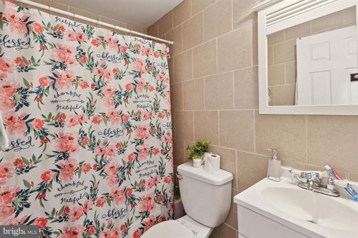 More Photos Of 2022 N Woodstock St, Philadelphia Apartments For Sale