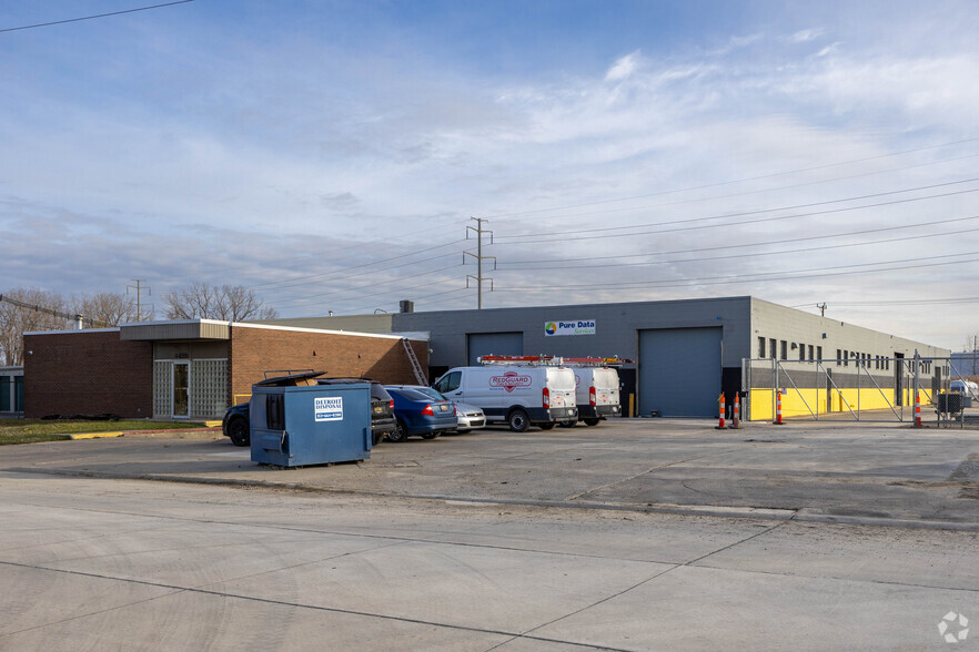 Primary Photo Of 4459 13th St, Wyandotte Manufacturing For Lease