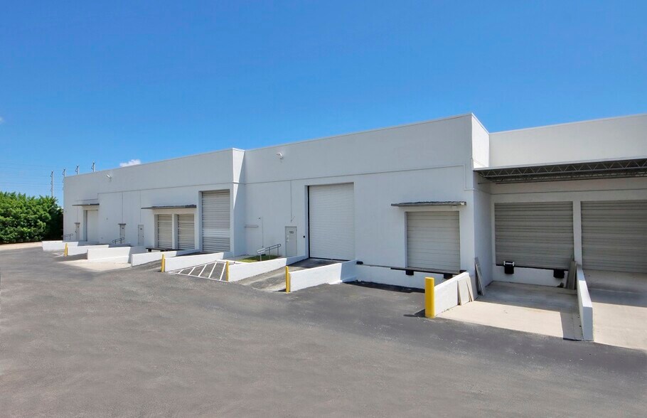 More Photos Of 1901-1949 Tigertail Blvd, Dania Distribution For Lease