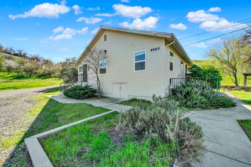More Photos Of 8560 Holmes Ln, Winters Specialty For Sale