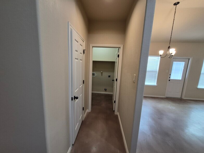 More Photos Of 698 Saengerhalle Rd, New Braunfels Apartments For Sale