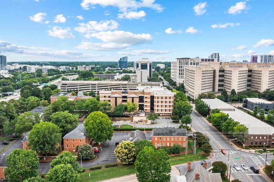 More Photos Of 130 N Mcdowell St, Charlotte Office For Sale