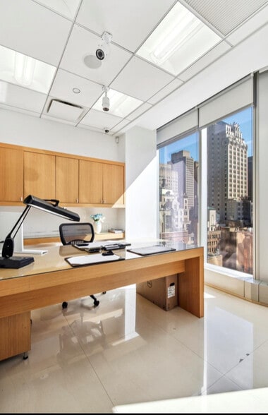 More Photos Of 50 W 47th St, New York Office Residential For Sale