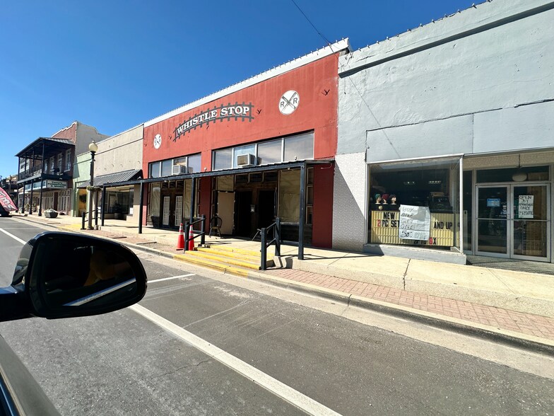 More Photos Of 105 N Main St, Atmore Office For Sale