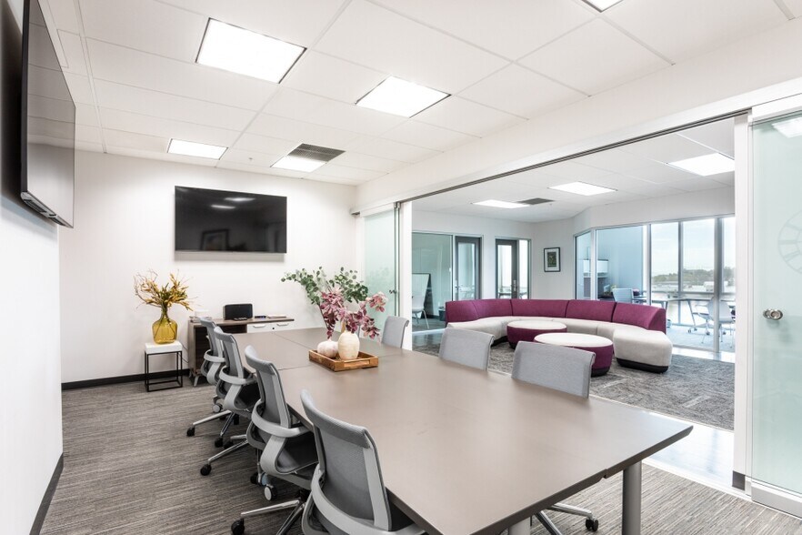 More Photos Of 5929 S Fashion Point Dr, Ogden Medical For Lease