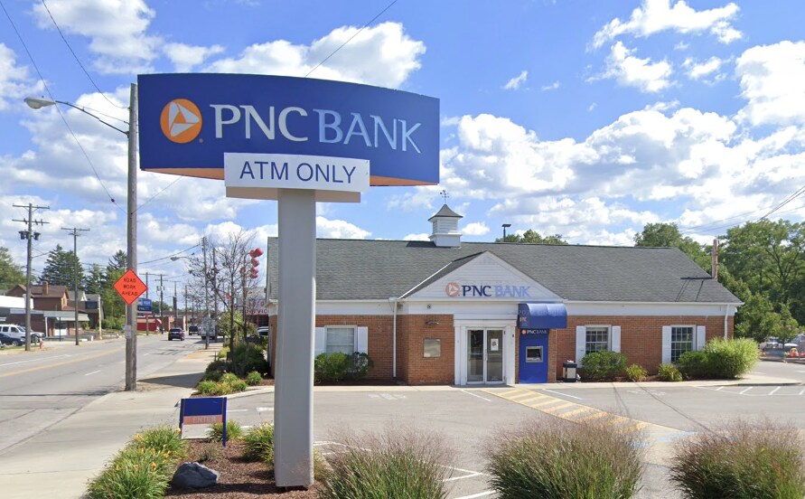 More Photos Of 536 Broadway Ave, Bedford Bank For Sale