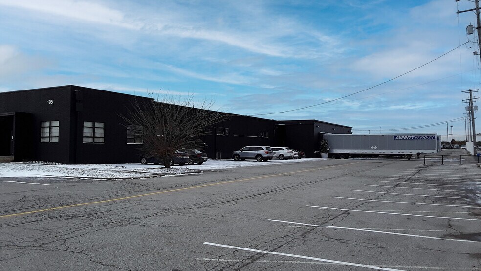 More Photos Of 195 Phillipi Rd, Columbus Warehouse For Sale
