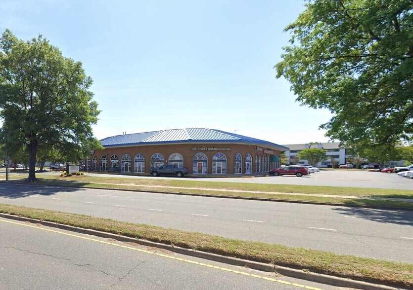 More Photos Of 1011 Eden Way, Chesapeake General Retail For Sale