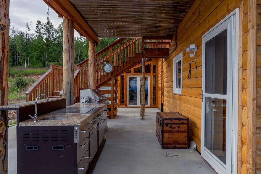 More Photos Of 6831 Orchid Dr, Salcha Specialty For Sale