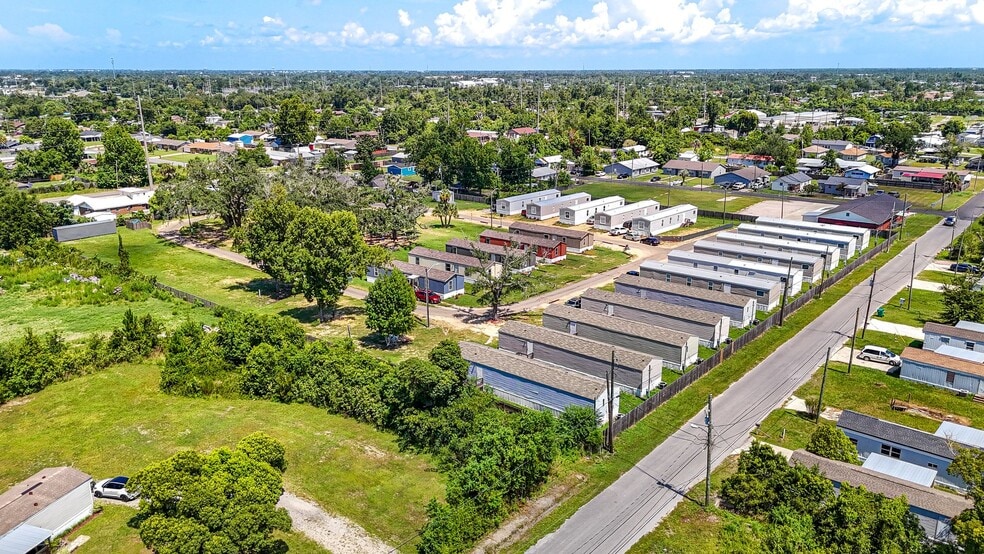 More Photos Of 208 N Highway 22 A, Panama City Manufactured Housing Mobile Home Park For Sale