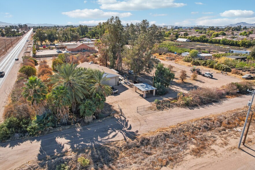 More Photos Of 15901 W Northern Ave, Litchfield Park General Retail For Sale