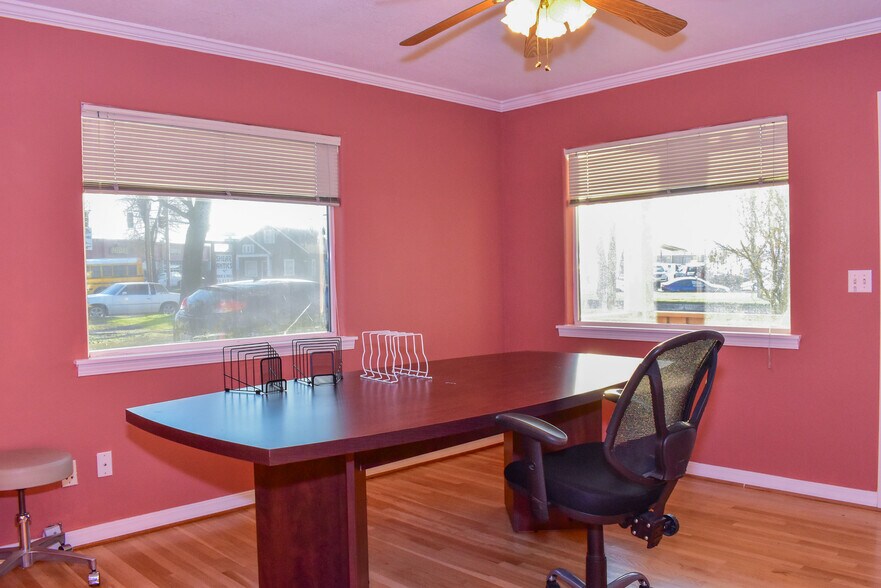 More Photos Of 1016 Court St, Medford Medical For Sale