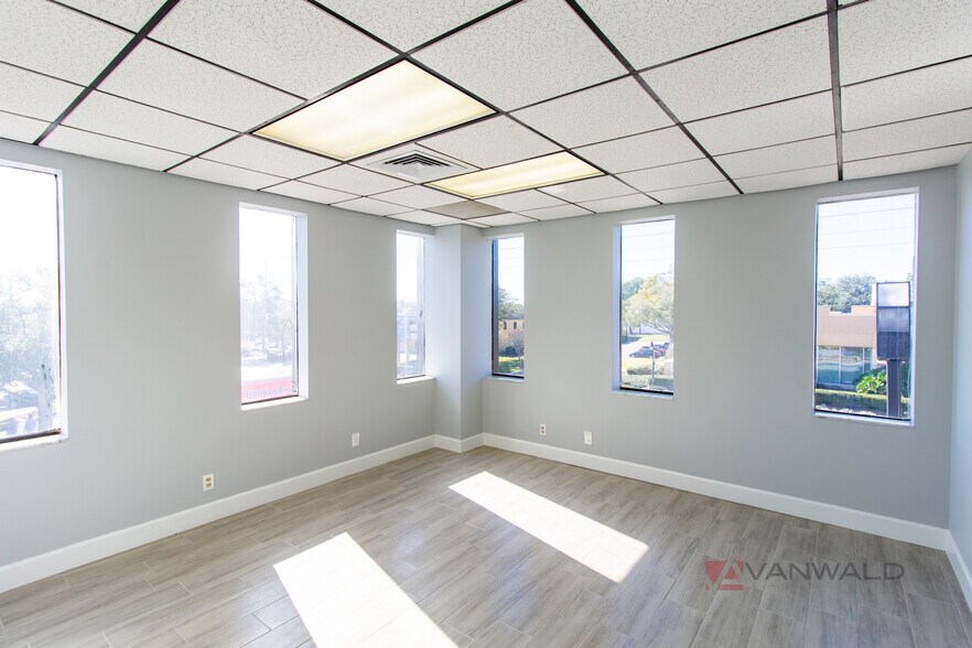 More Photos Of 9385 N 56th St, Temple Terrace General Retail For Lease