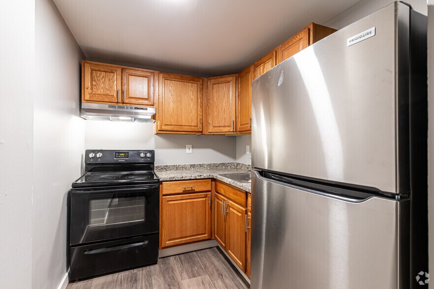 More Photos Of 59 Sumner St, Hartford Apartments For Sale