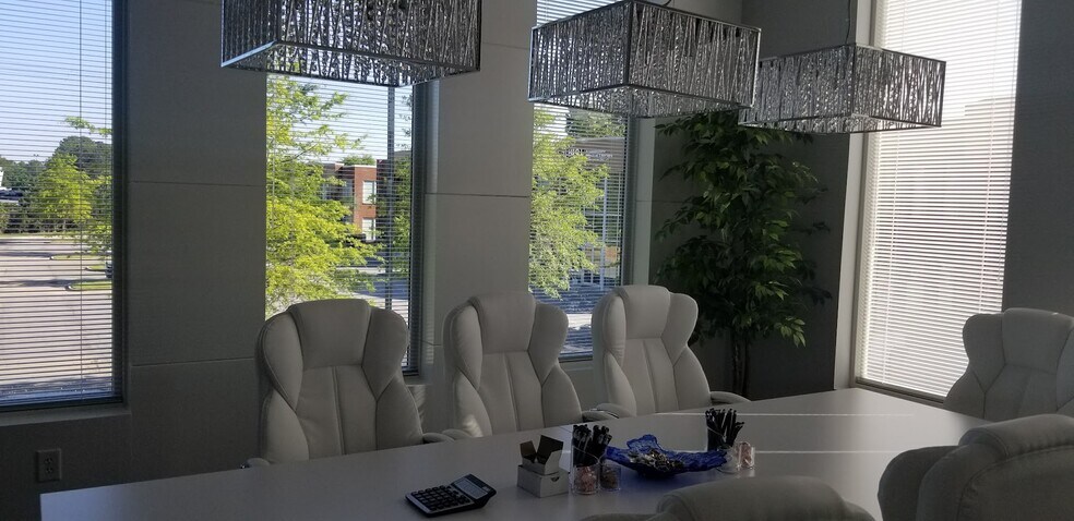 More Photos Of 3775 Venture Dr, Duluth Medical For Lease