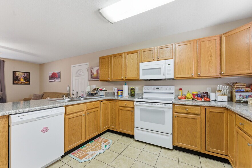 More Photos Of 520 Baird Cove Rd, Franklin Apartments For Sale