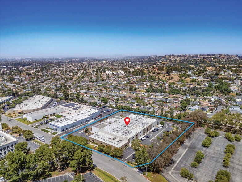 More Photos Of 2001 Saturn St, Monterey Park Light Distribution For Sale