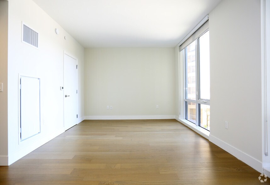 More Photos Of 57 Bank St, White Plains Apartments For Lease