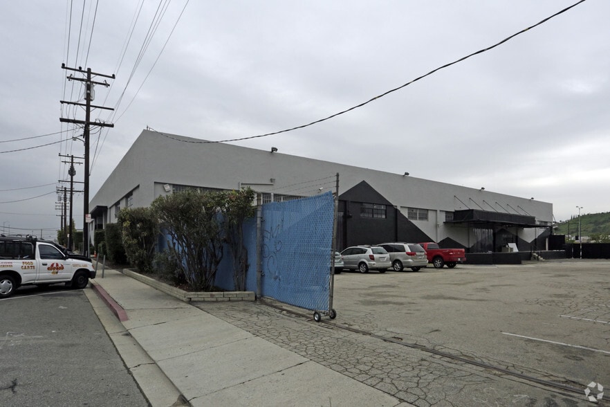 More Photos Of 8476 Steller Dr, Culver City Industrial For Lease