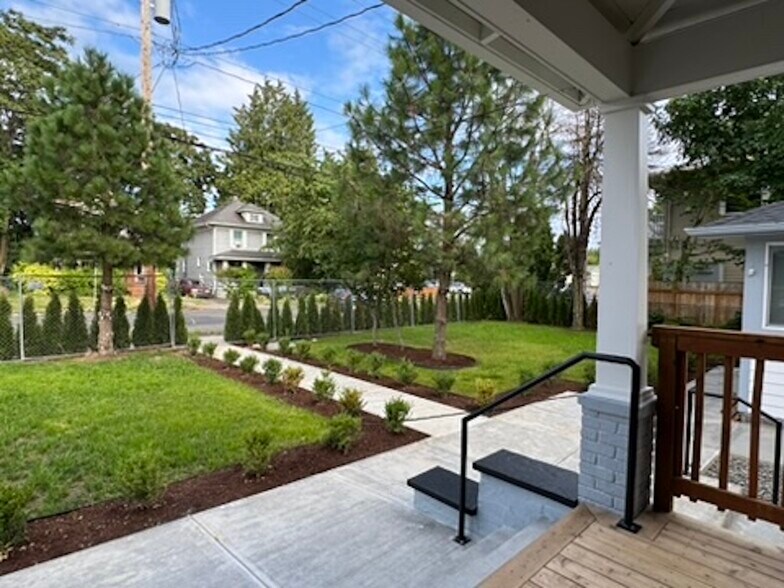 More Photos Of 3823-3841 SE 52nd Ave, Portland Apartments For Sale