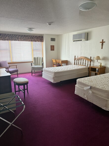 More Photos Of 621 1st Ave S, Buffalo Specialty For Sale