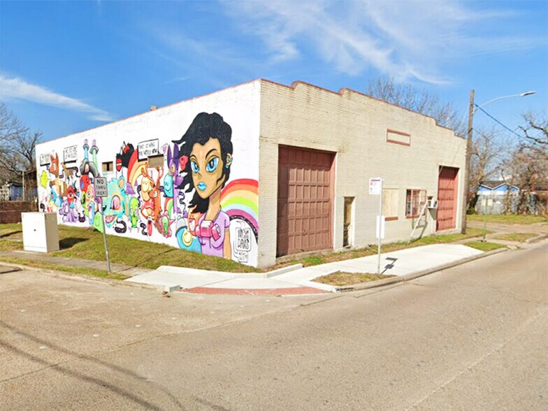 Primary Photo Of 211 Lockwood Dr, Houston Land For Sale