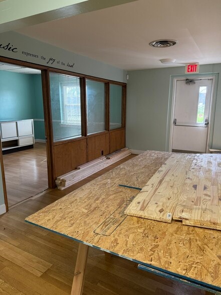 More Photos Of 3600-3606 Western Ave, Knoxville Freestanding For Sale