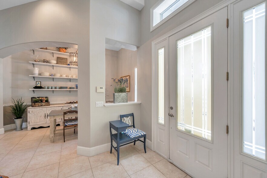 More Photos Of 429 2nd St S, Safety Harbor Specialty For Sale