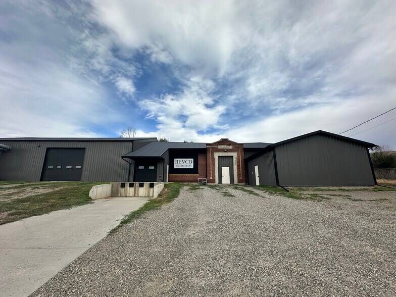 Primary Photo Of 1627 Dickie Rd, Billings Manufacturing For Lease