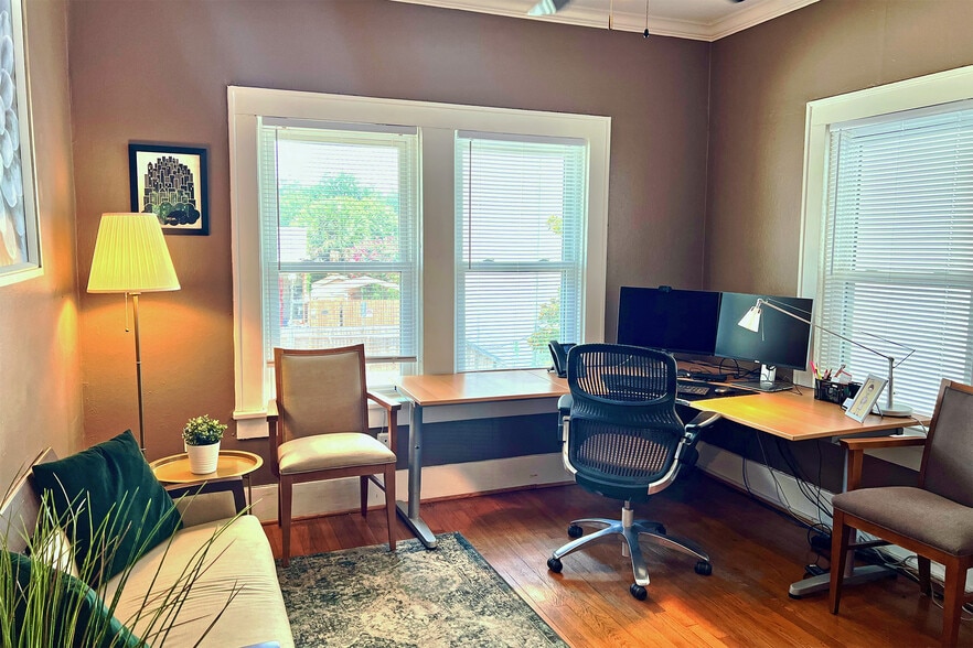 More Photos Of 2407 Waugh Dr, Houston Office Residential For Sale