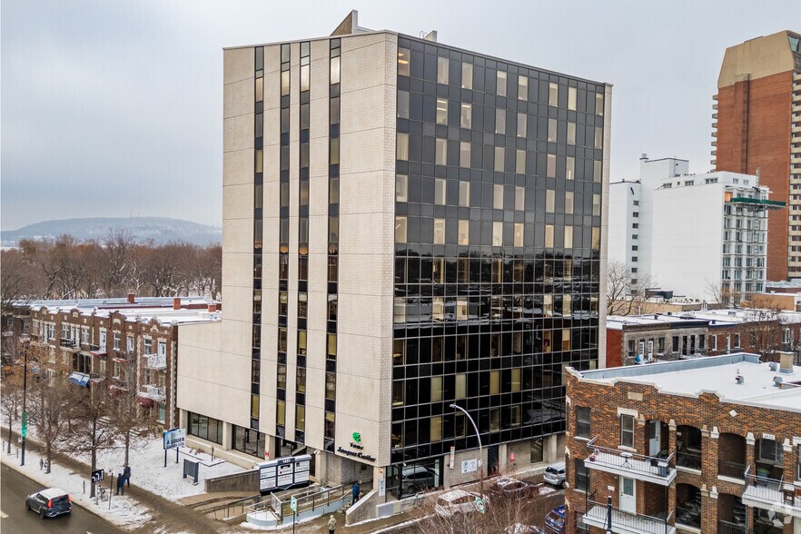 More Photos Of 1851 Rue Sherbrooke E, Montréal Medical For Lease