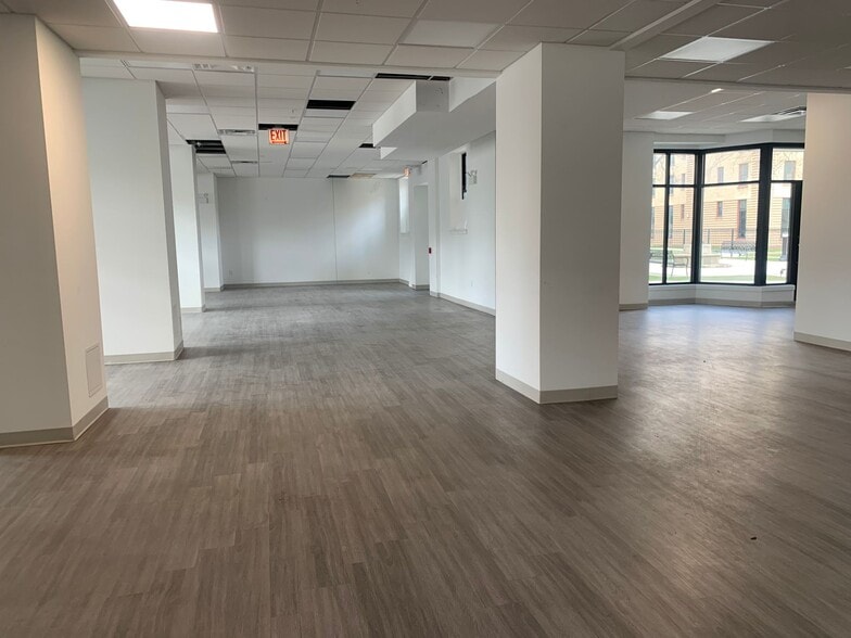 More Photos Of 4600-4602 S Michigan Ave, Chicago Apartments For Lease