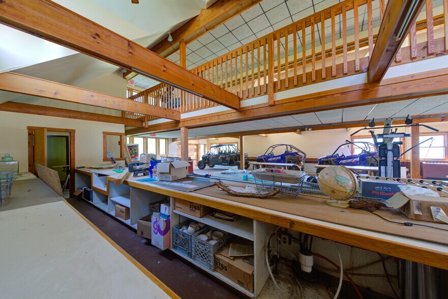 More Photos Of 170 Vermont Route 100, Bridgewater Corners Sports And Entertainment For Sale