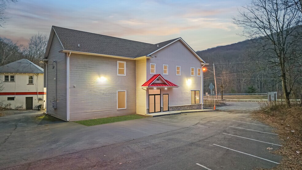 More Photos Of 1856 Rt-23, West Milford Storefront Retail Residential For Sale