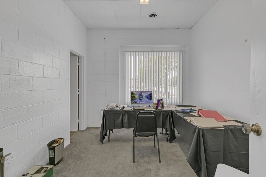 More Photos Of 227 E Mercury Blvd, Hampton General Retail For Sale