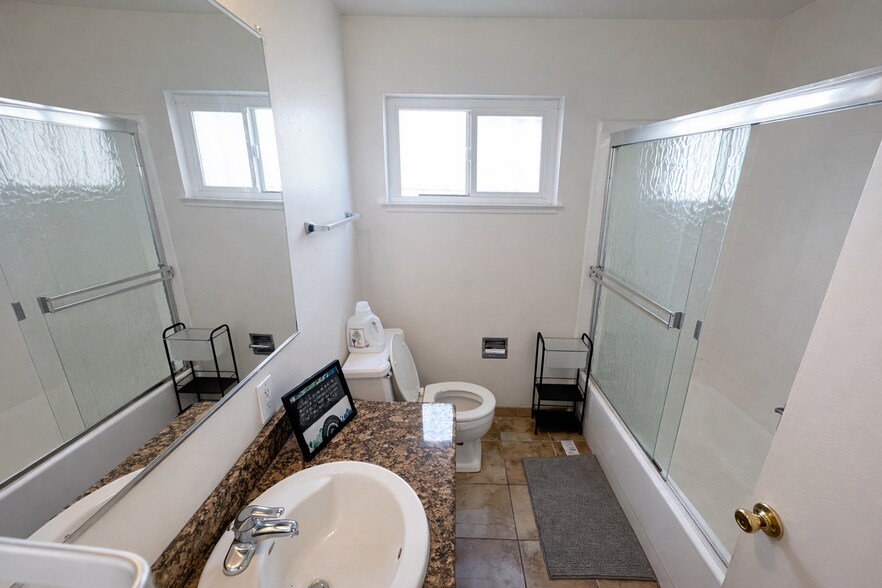 More Photos Of 2015 Hearst Ave, Berkeley Apartments For Sale