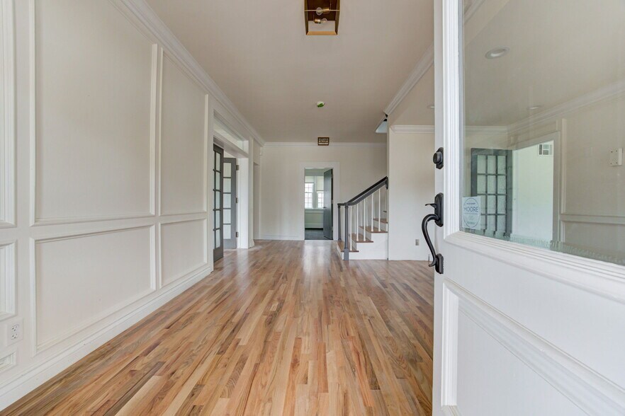 More Photos Of 1319 N Classen Dr, Oklahoma City Office For Lease