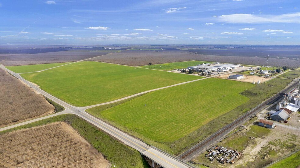More Photos Of 20200 Fairmead blvd, Madera Land For Sale