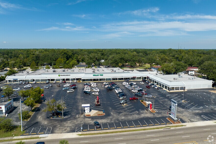 Primary Photo Of 1472-1592 Highway 17, Orange Park Unknown For Lease