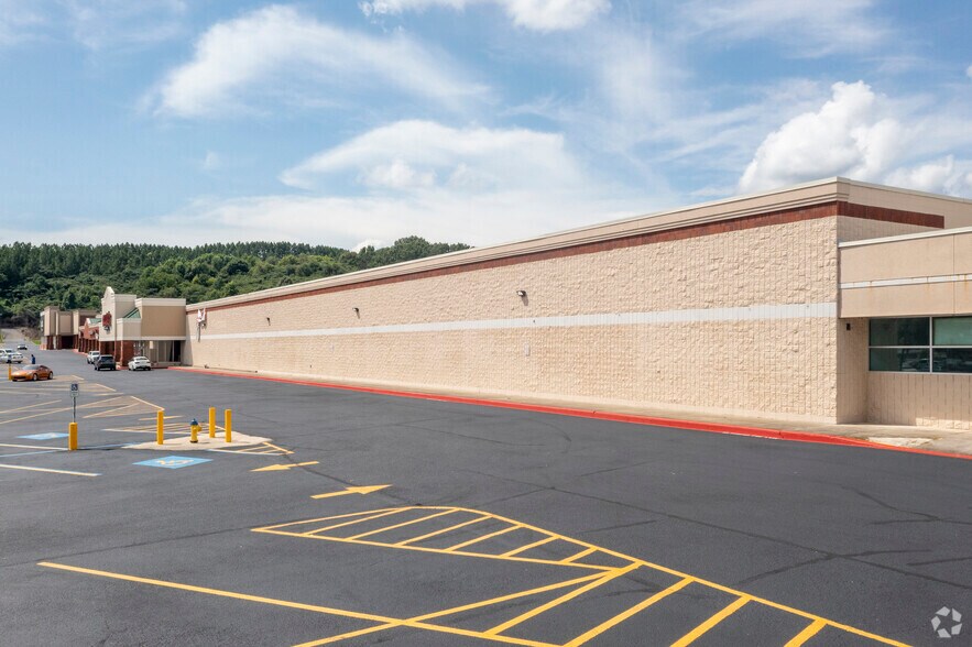 More Photos Of 5954-5980 Chalkville Rd, Birmingham Storefront For Lease