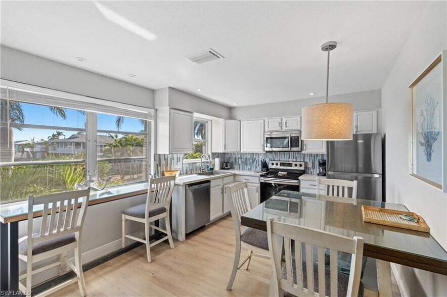 More Photos Of 423 Lazy Way, Fort Myers Beach Apartments For Sale