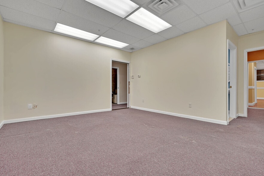 More Photos Of 1466 Hooper Ave, Toms River Medical For Lease