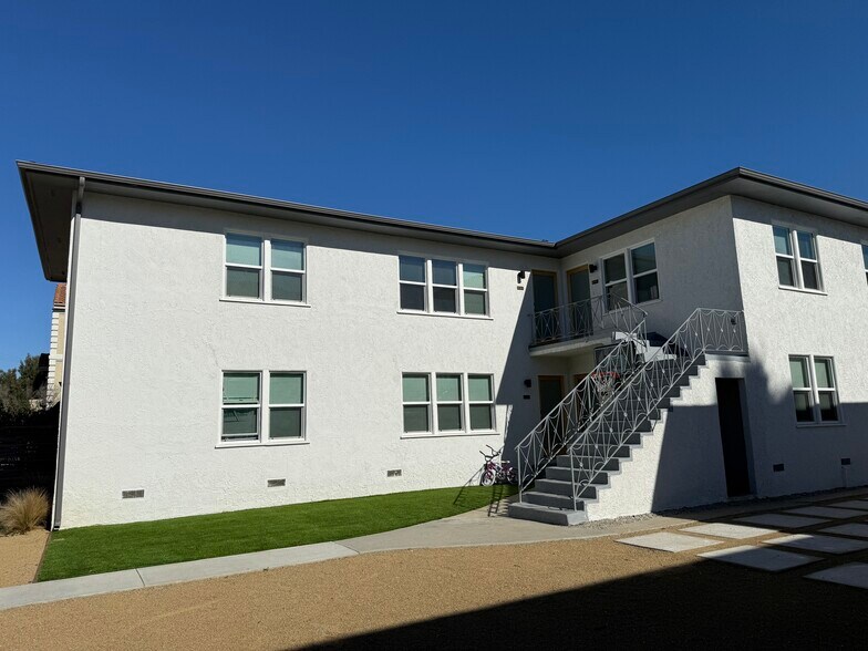 More Photos Of 8722 Ramsgate Ave, Los Angeles Apartments For Sale