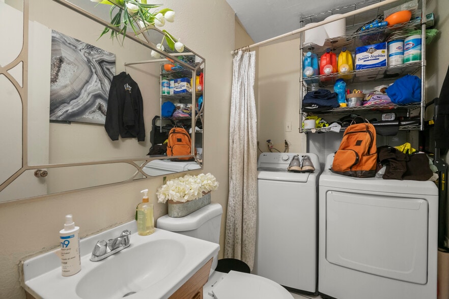 More Photos Of 21501-21599 Westpark St, Hayward Apartments For Sale