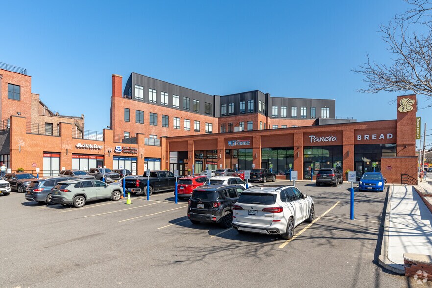 Primary Photo Of 50-05 Metropolitan Ave, Ridgewood Office For Lease