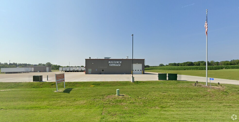 More Photos Of N643 Boulder Rd, Watertown Distribution For Sale