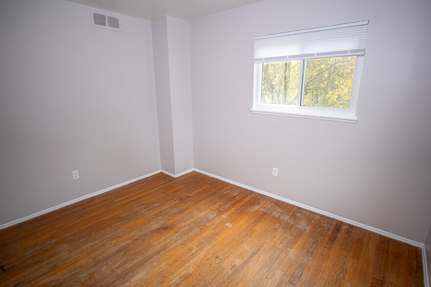 More Photos Of 2171 Thurmont Rd, Akron Multifamily For Sale