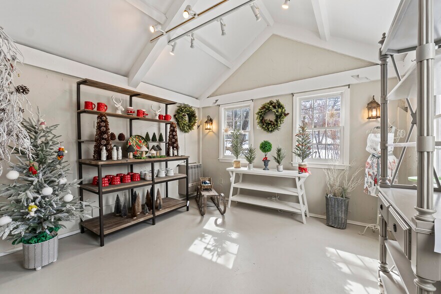 More Photos Of 2049 Post Rd, Wells Storefront Retail Office For Sale