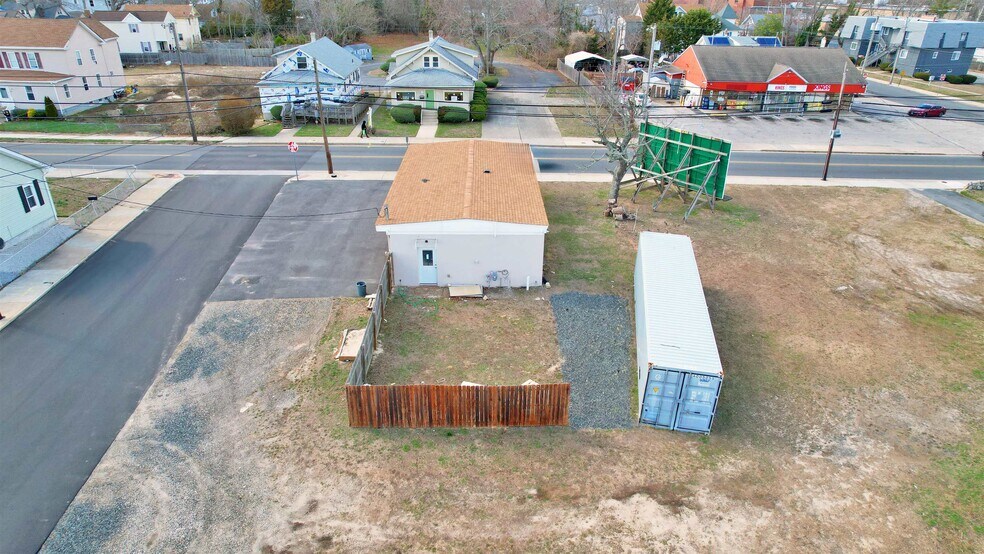 More Photos Of 1034 N Main St, Pleasantville Flex For Sale